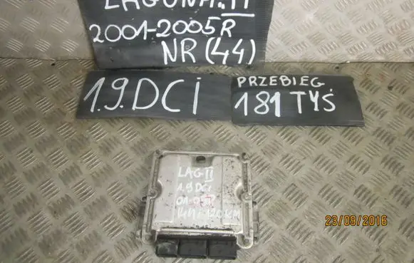 Renault Laguna II Engine control unit/module 0281010482
