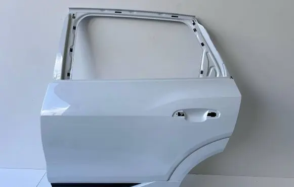Audi e-tron Rear door