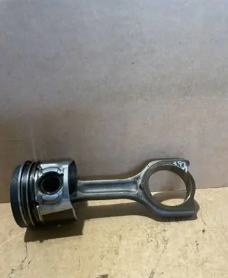 Peugeot 508 RXH Piston with connecting rod 