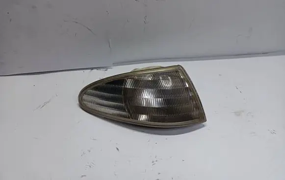 Ford Mondeo MK I Front indicator light 93BG13368AB