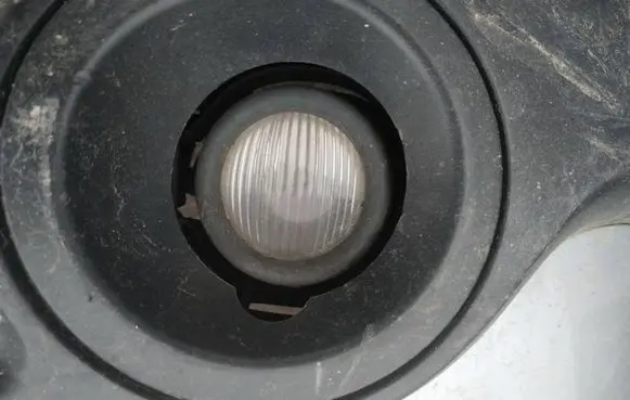 BMW X3 E83 Front fog light