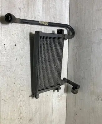 Bentley Mulsanne Engine oil radiator 
