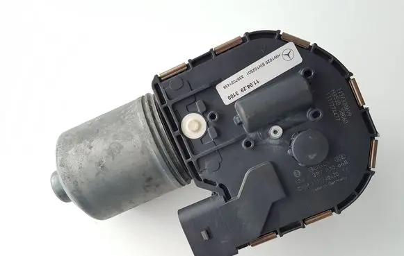 Mercedes-Benz GLK (X204) Wiper motor 1397220668 1111745420