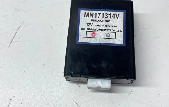 Mitsubishi L200 Transfer box differential control unit MN171314V