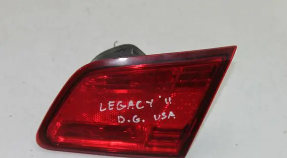 Subaru Legacy Tailgate rear/tail lights