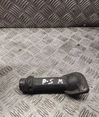 Volkswagen PASSAT B5.5 Engine coolant pipe/hose 06b121121