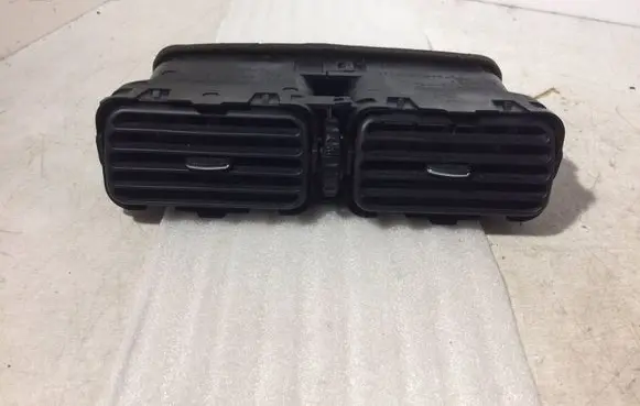 Lexus IS 200-300 Dash center air vent grill 5506353011 5556443010 5556433010
