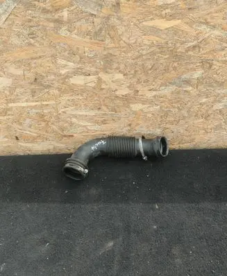 Ford Focus Air intake duct part CV619C623AC