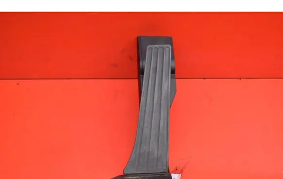 BMW 1 E81 E87 Accelerator throttle pedal 6766931