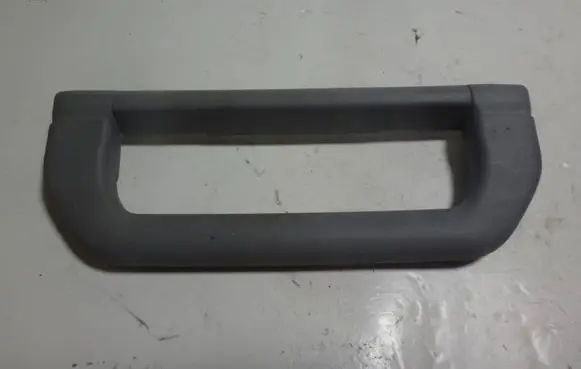 BMW 5 E34 Rear interior roof grab handle 8177635