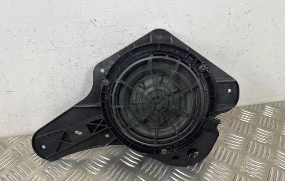 Peugeot 5008 II Rear door speaker 9813827180