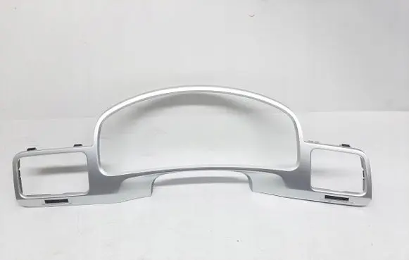 Volkswagen Touareg II Dashboard trim 