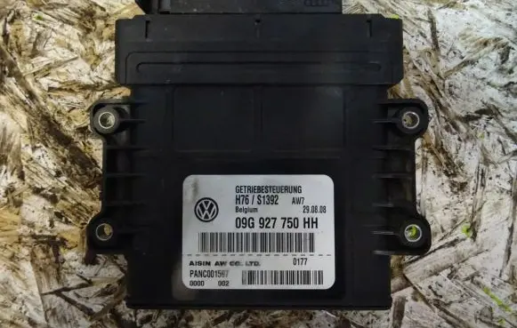 Volkswagen PASSAT CC Gearbox control unit/module 09G927750HH
