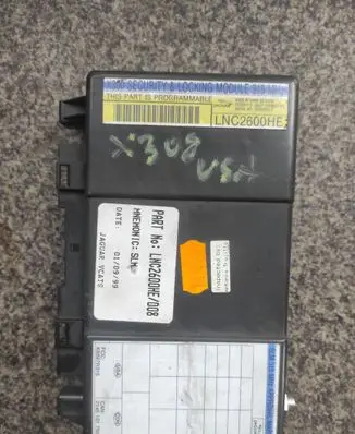 Jaguar XJ X308 Door central lock control unit/module LNC2600HE