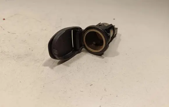 Nissan X-Trail T32 Cigarette lighter 