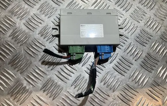 BMW 5 G30 G31 G38 Suspension control unit/module 6889577