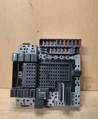 Volvo S80 Fuse box set 8651547 000001262471 8651548