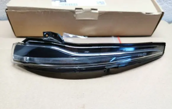 Mercedes-Benz E W213 Mirror indicator light A0999064601DANEK A0999064601