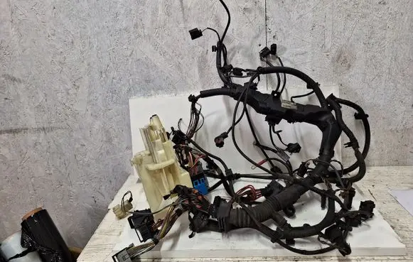 BMW 3 E90 E91 Engine installation wiring loom 5001757838