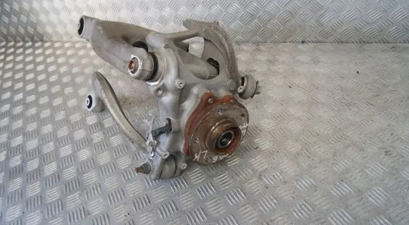 Audi RS6 C7 Front wheel hub spindle knuckle