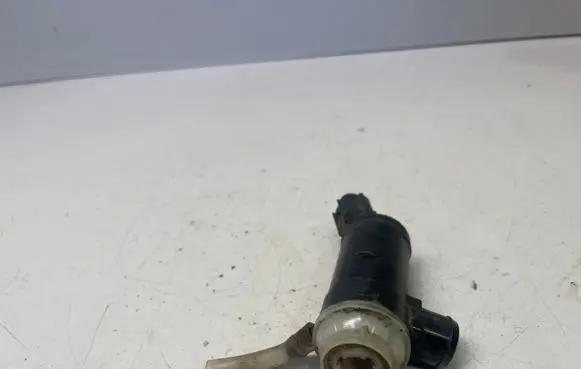 Subaru Outback Windscreen/windshield washer pump