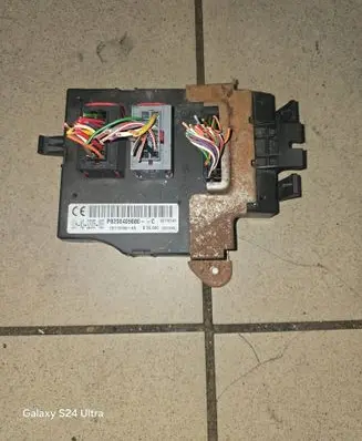 Renault Trafic II (X83) Comfort/convenience module P8200409680 00179745 281187388A