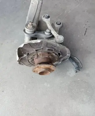 BMW X5 F15 Stub axle 6770953