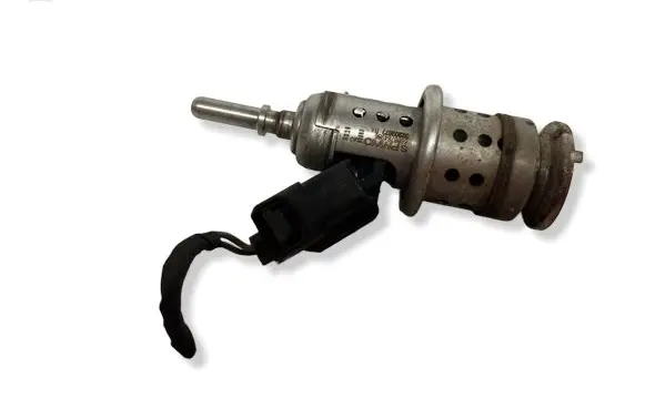 Volvo S90, V90 Fuel injector 8888784986