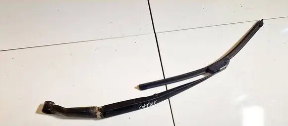 Subaru Legacy Front wiper blade arm 16622 1662-2