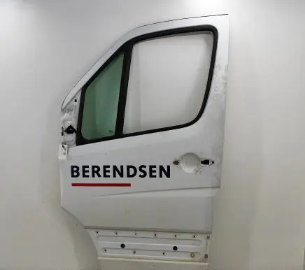 Mercedes-Benz Sprinter W906 Front door A9067200005