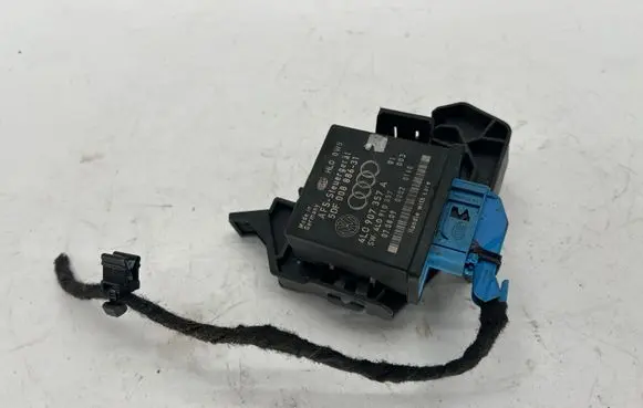 Audi Q7 4L Light module LCM 4L0907357A