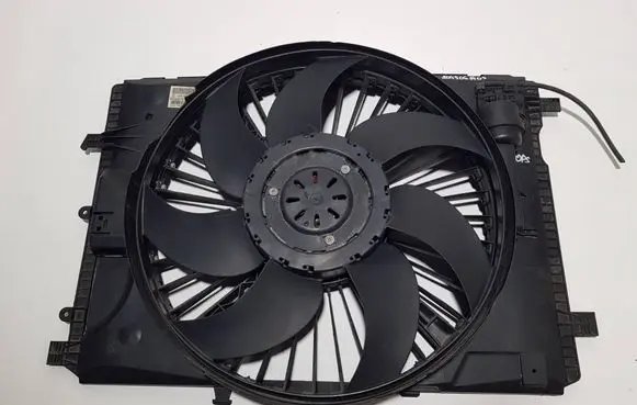 Mercedes-Benz C W204 Fan set 2049061403BGF A2049061403