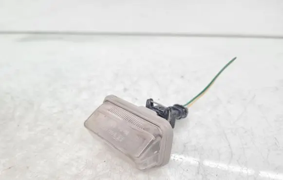 Toyota Avensis T250 Number plate light 001479 0555