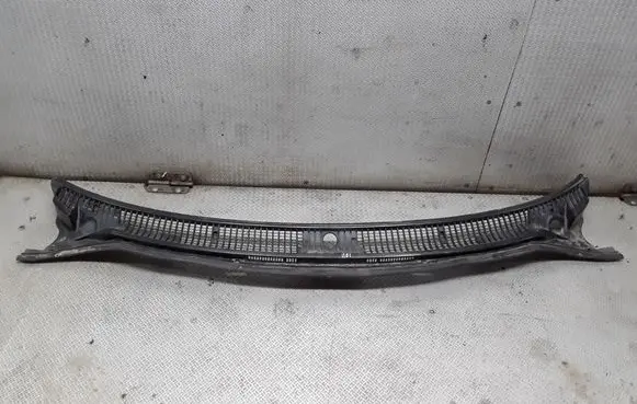 Toyota RAV 4 (XA10) Wiper trim