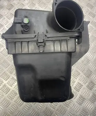 Chrysler 300 - 300C Air filter box 0111018A