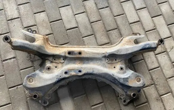 Toyota RAV 4 (XA30) Front subframe