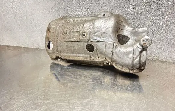 Opel Astra J Exhaust heat shield 55562332