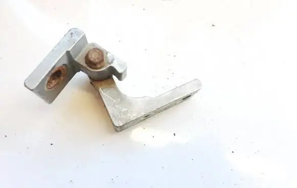 Fiat Croma Rear door lower hinge