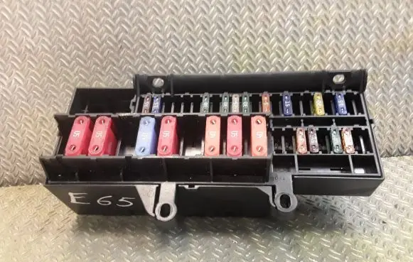 BMW 7 E65 E66 Fuse box set 6900582