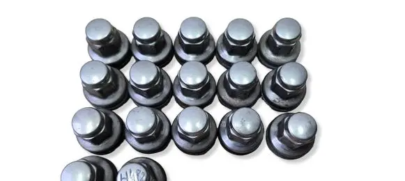Jaguar XF X260 Spare wheel bolt 