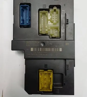 Mercedes-Benz C W204 SAM control unit 2045458201 2044423500