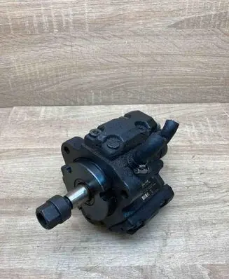 BMW X5 E53 Fuel injection high pressure pump 2247798 0445010000 3D6cil