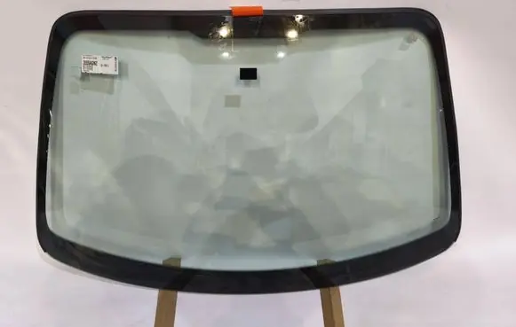 Ford Puma Front windscreen/windshield window 3555AGNZ P0063702007