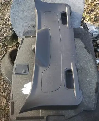 Ford Focus Tailgate trim
