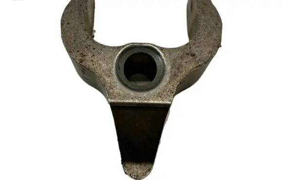 Toyota Avensis T270 Fuel Injector clamp holder 