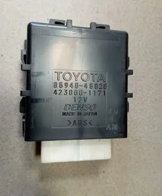 Toyota Sienna XL30 III Air suspension control unit module (rear) 8594045020