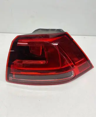 Volkswagen Golf VII Rear/tail lights 5GM945096B 00199855 2VA01197706