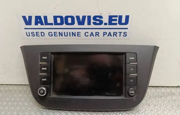 Iveco Daily 6th gen Radio/CD/DVD/GPS head unit 5801727206 503551132210 P7E00145H