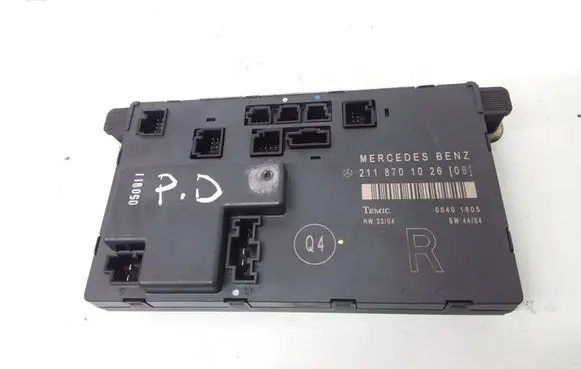 Mercedes-Benz E W211 Door control unit/module 2118701026