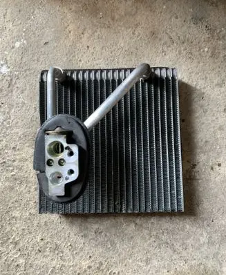 Volkswagen Touran I Air conditioning (A/C) radiator (interior) 